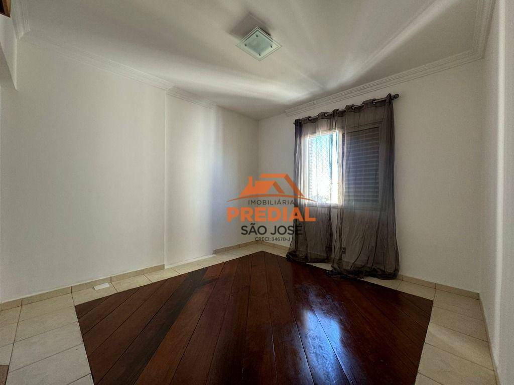 Apartamento para alugar com 3 quartos, 93m² - Foto 8