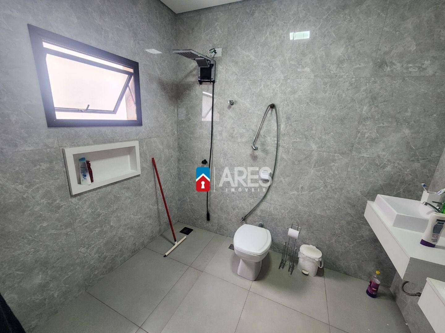 Casa de Condomínio à venda com 3 quartos, 318m² - Foto 11