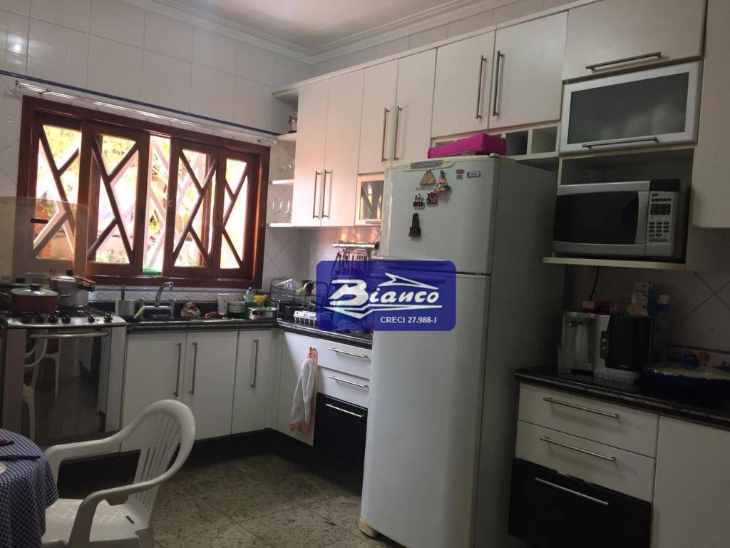 Sobrado à venda com 3 quartos, 150m² - Foto 11