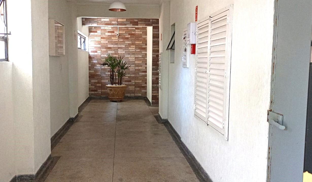 Apartamento à venda com 1 quarto, 50m² - Foto 4