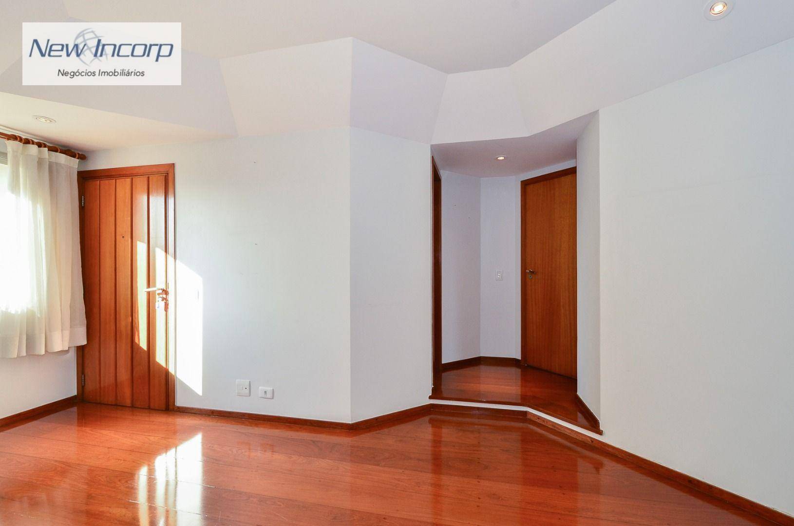 Apartamento à venda com 3 quartos, 150m² - Foto 7