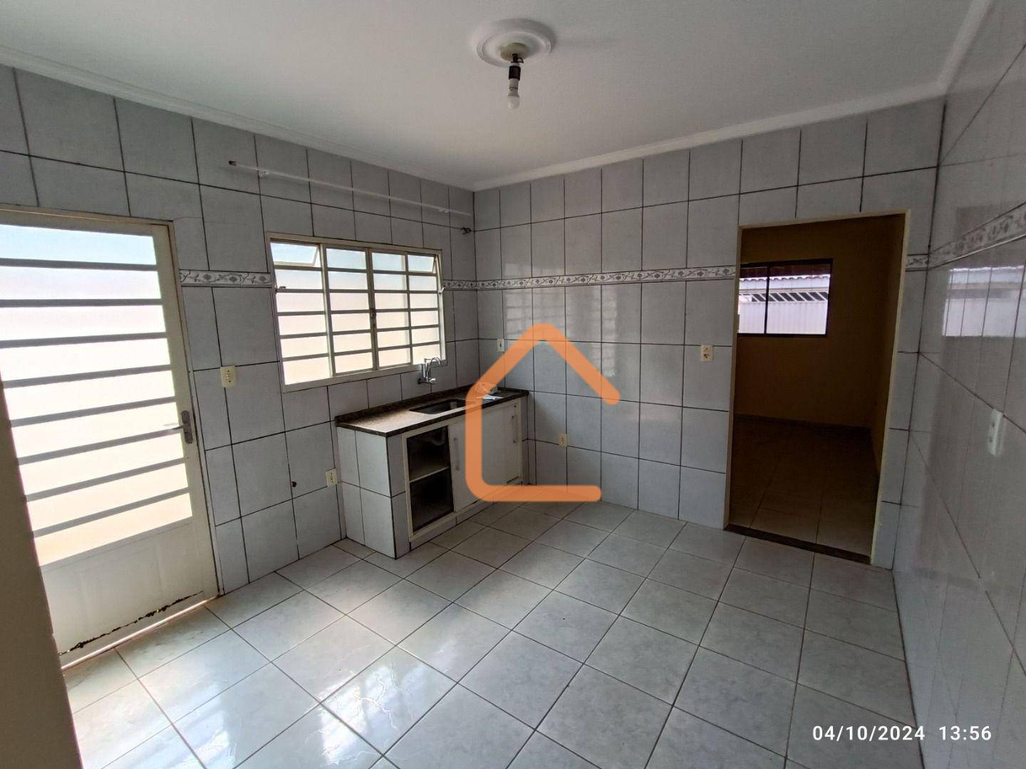 Casa à venda com 2 quartos, 87m² - Foto 6