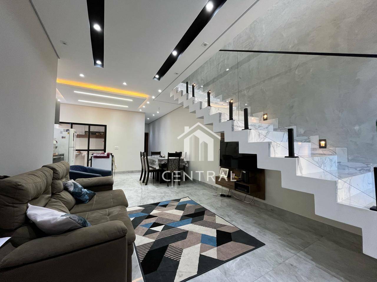 Sobrado à venda com 4 quartos, 250m² - Foto 5