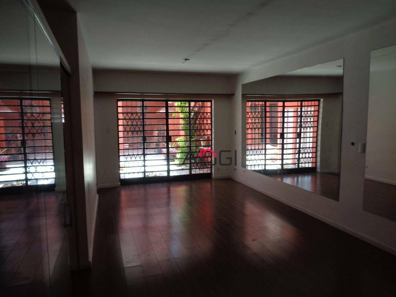 Casa à venda com 3 quartos, 250m² - Foto 5