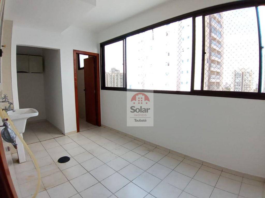 Apartamento à venda com 3 quartos, 140m² - Foto 5