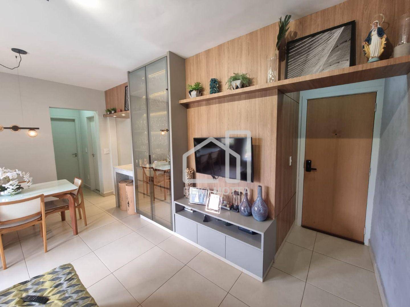 Apartamento à venda com 2 quartos, 77m² - Foto 20