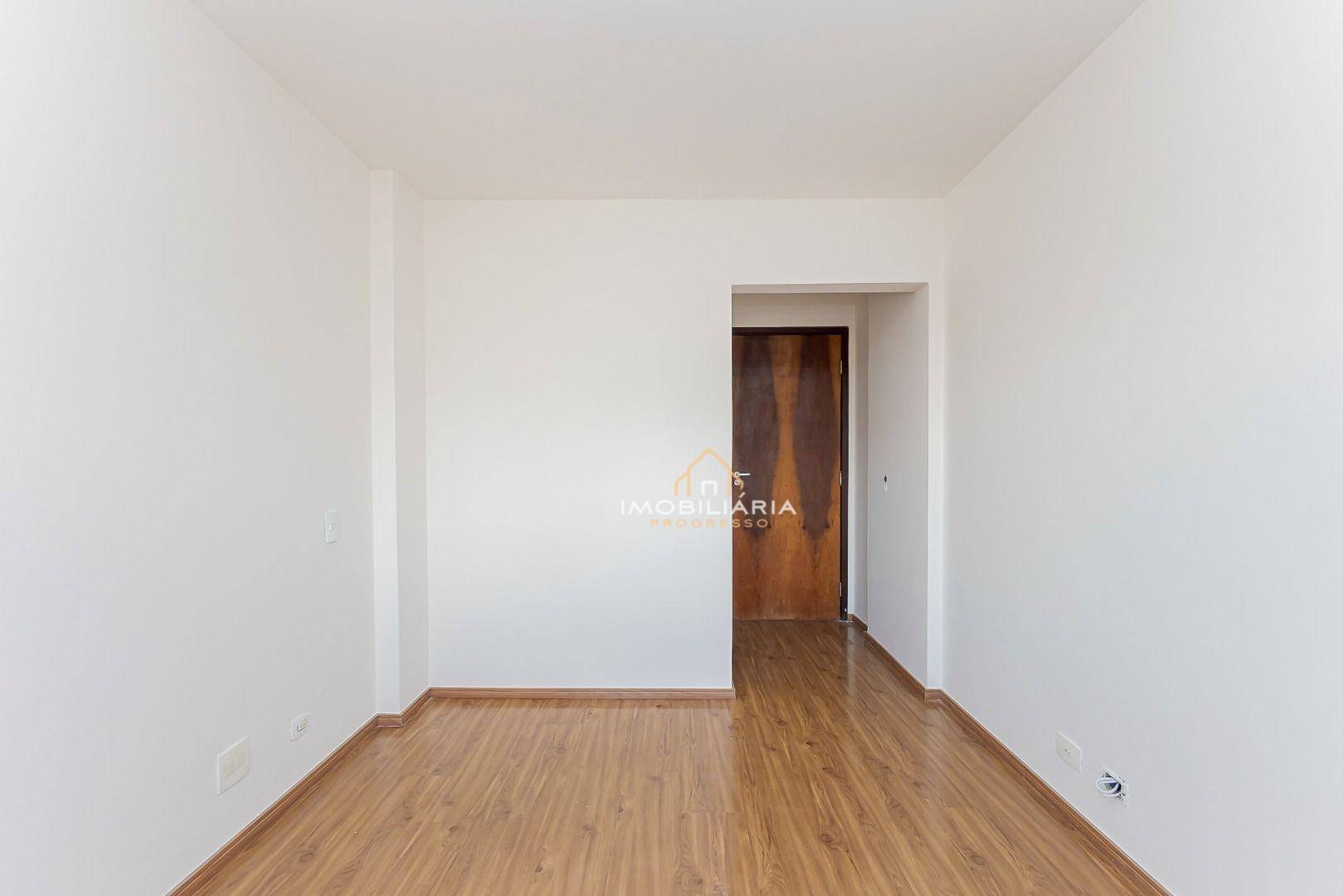 Apartamento à venda com 2 quartos, 70m² - Foto 18