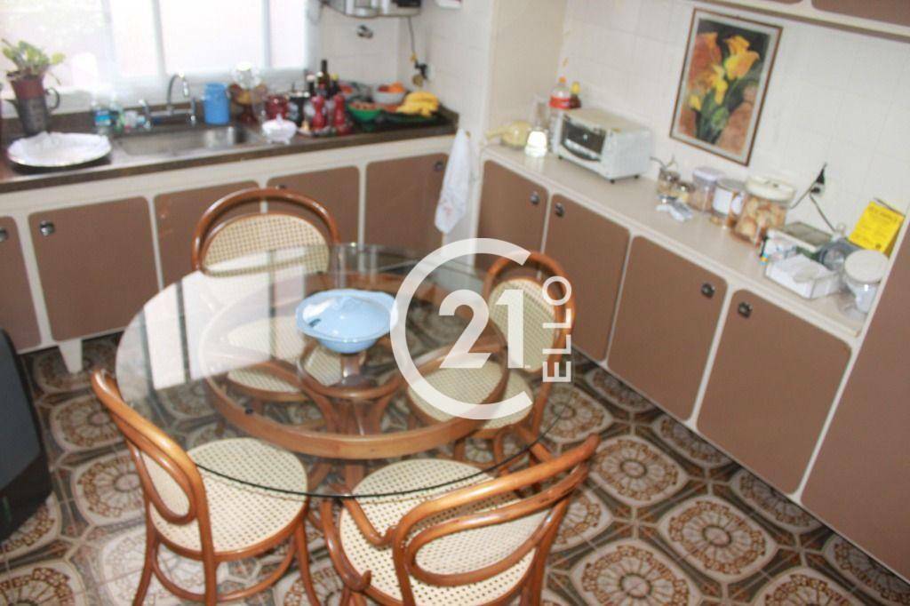 Apartamento à venda com 3 quartos, 236m² - Foto 11