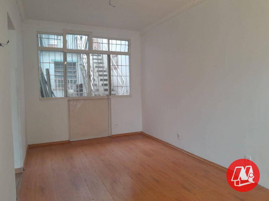 Casa para alugar com 2 quartos, 220m² - Foto 7