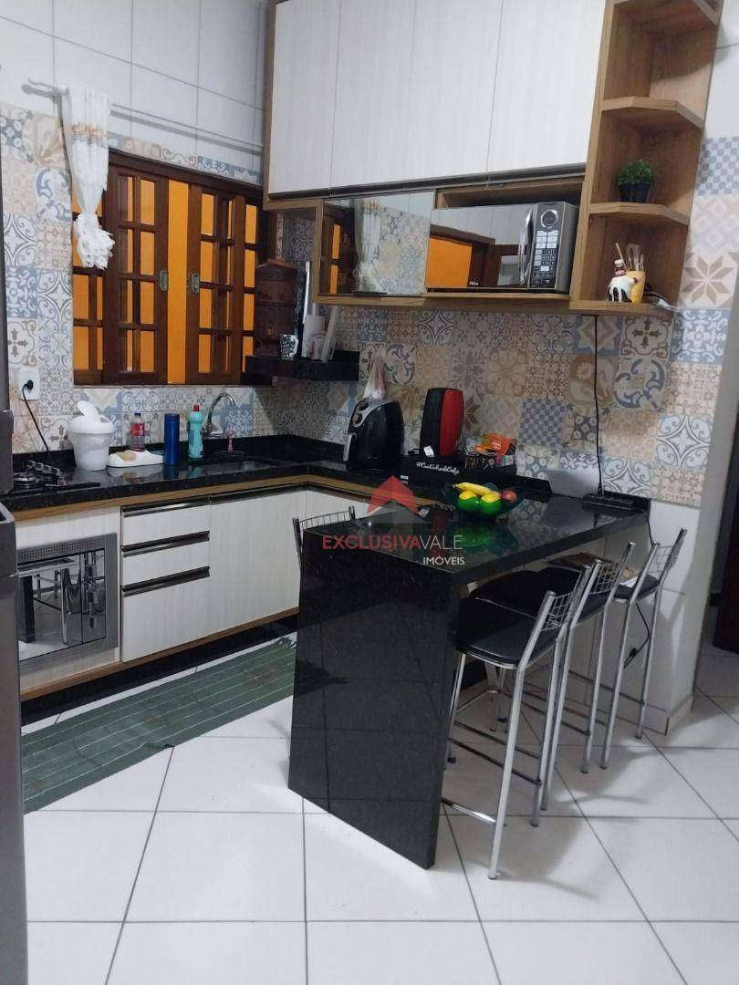 Casa à venda com 3 quartos, 90m² - Foto 6