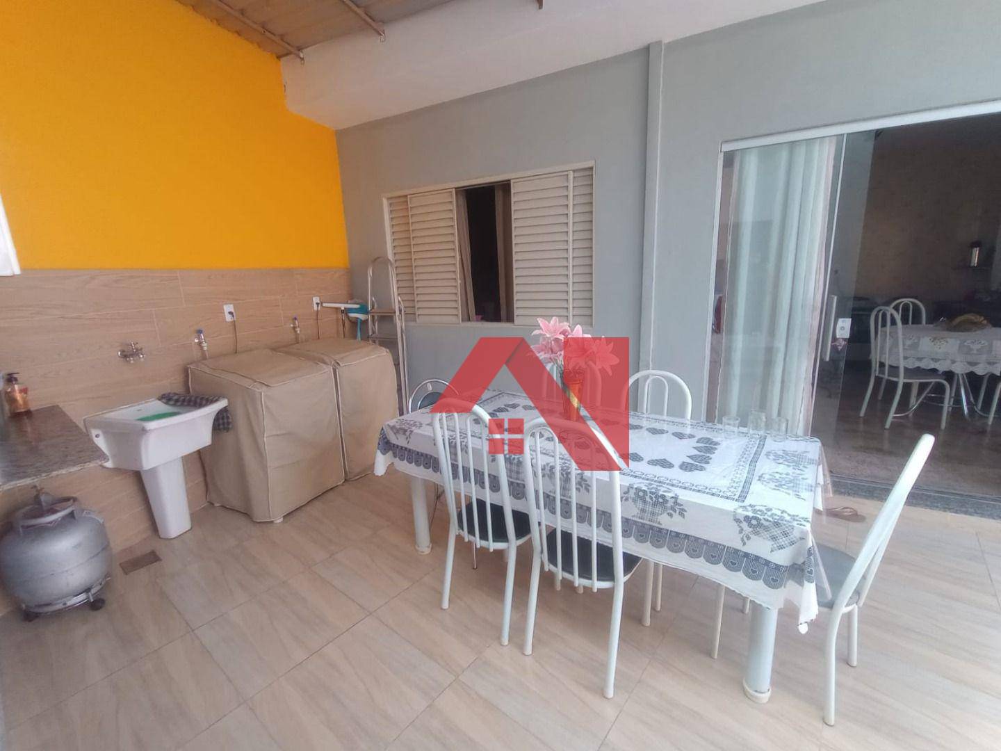 Casa à venda com 2 quartos, 132m² - Foto 13