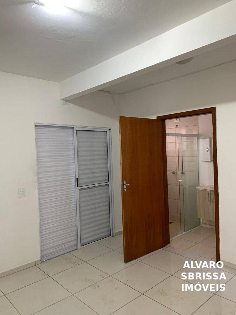 Casa à venda com 2 quartos, 94m² - Foto 1