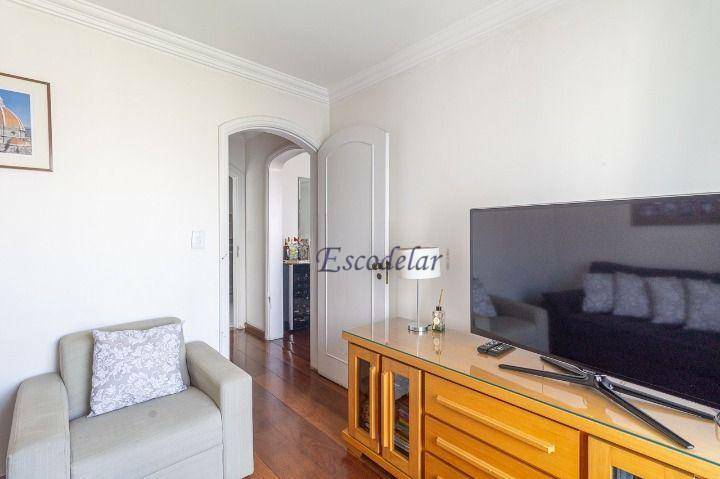 Apartamento à venda com 4 quartos, 228m² - Foto 11