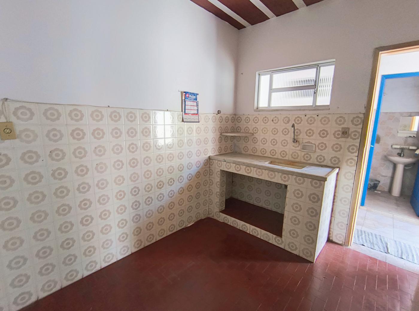 Casa à venda com 2 quartos, 52m² - Foto 5