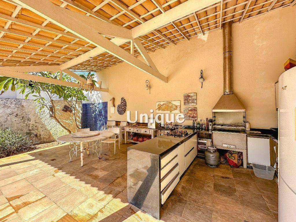 Casa à venda com 7 quartos, 500m² - Foto 35