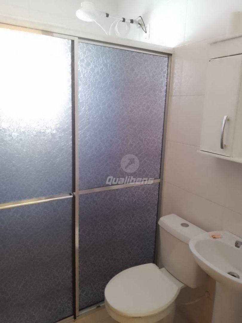 Apartamento para alugar com 2 quartos, 75m² - Foto 8