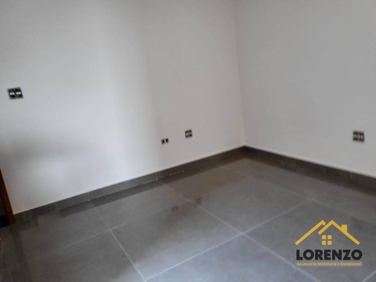 Apartamento à venda com 2 quartos, 42m² - Foto 2