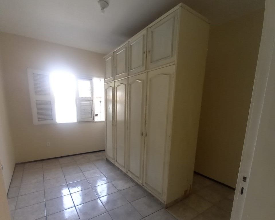 Casa à venda com 3 quartos, 178m² - Foto 3