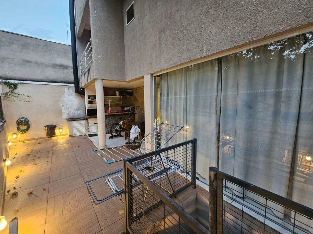 Casa à venda com 3 quartos, 270m² - Foto 20