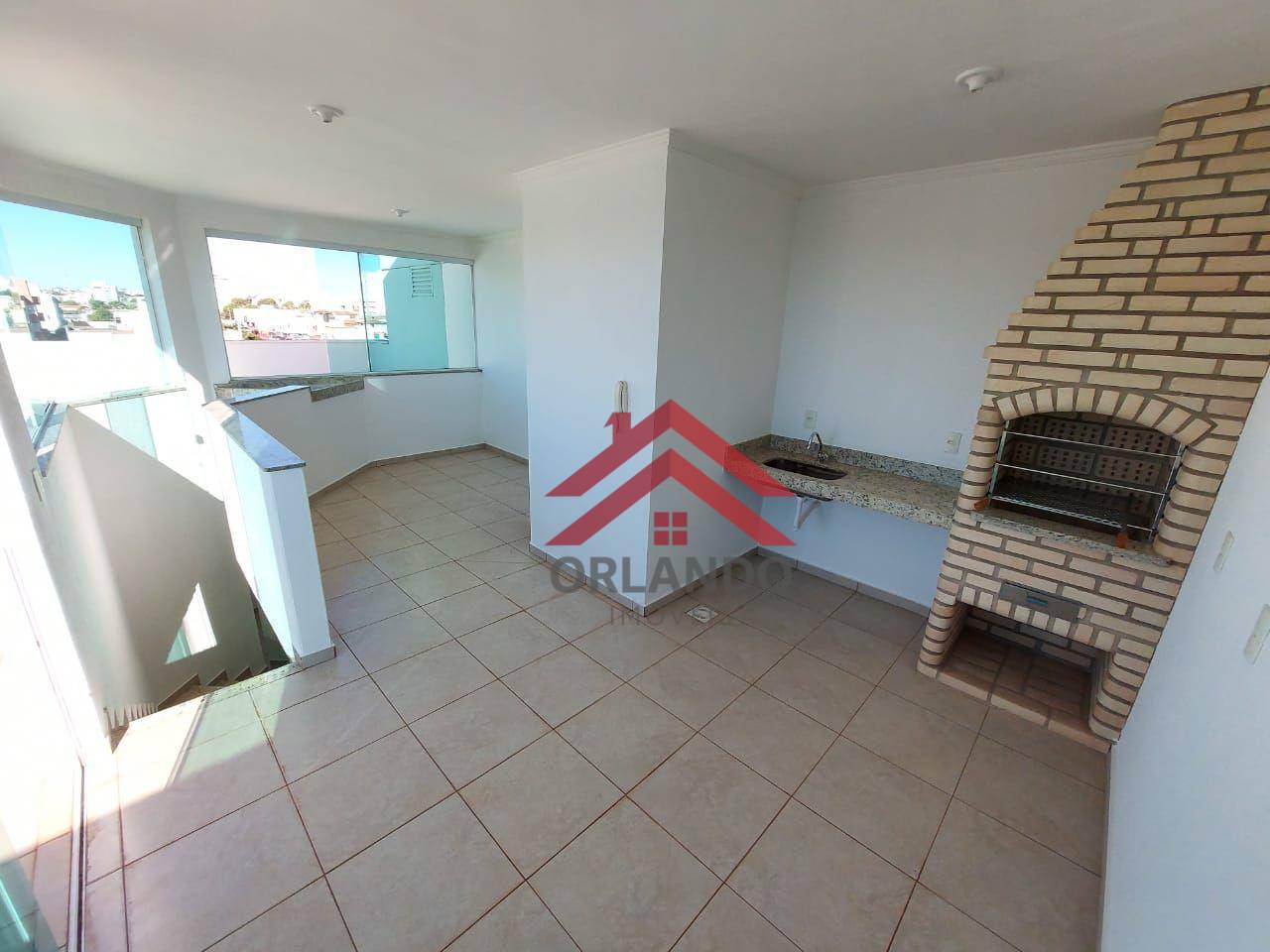 Apartamento à venda com 3 quartos, 174m² - Foto 1