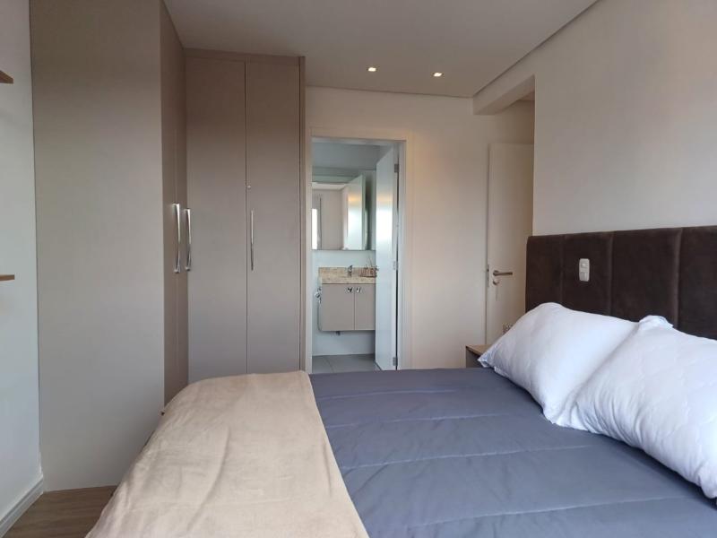 Apartamento à venda com 2 quartos, 72m² - Foto 12