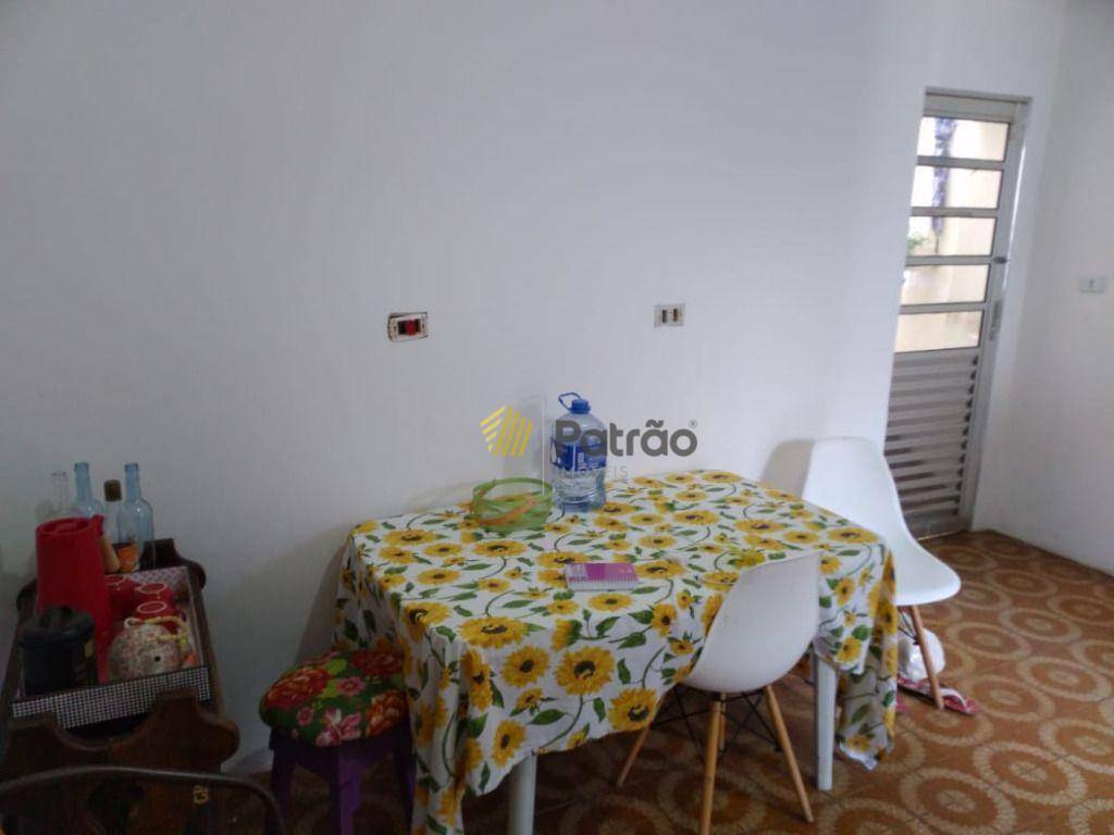 Casa à venda e aluguel com 2 quartos, 177m² - Foto 2