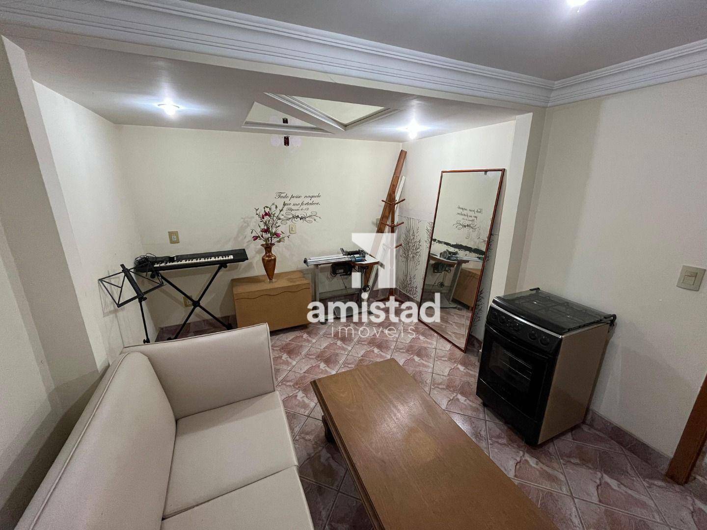 Casa à venda com 5 quartos, 235m² - Foto 15