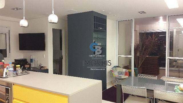 Apartamento à venda com 2 quartos, 68m² - Foto 2