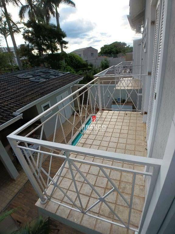 Casa de Condomínio à venda com 3 quartos, 220m² - Foto 39