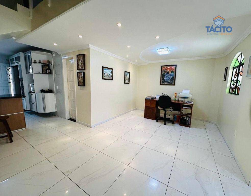 Casa, 4 quartos, 250 m² - Foto 4