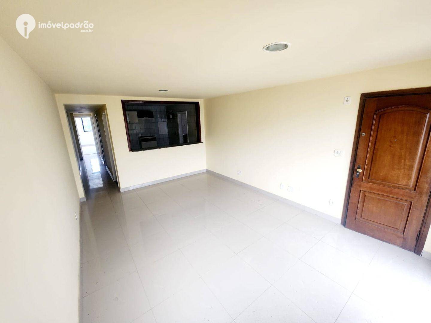 Apartamento à venda com 2 quartos, 90m² - Foto 2