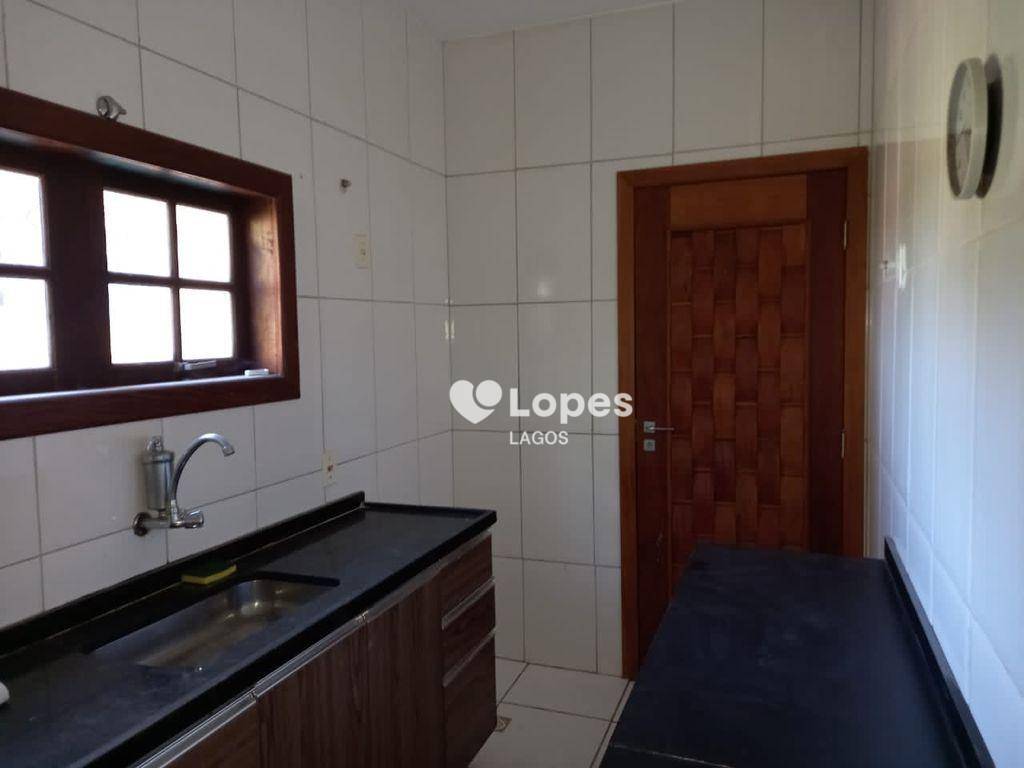 Casa à venda com 2 quartos, 200m² - Foto 10