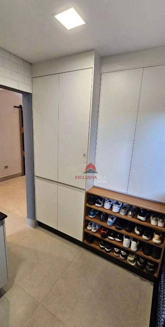 Casa de Condomínio à venda com 3 quartos, 255m² - Foto 9