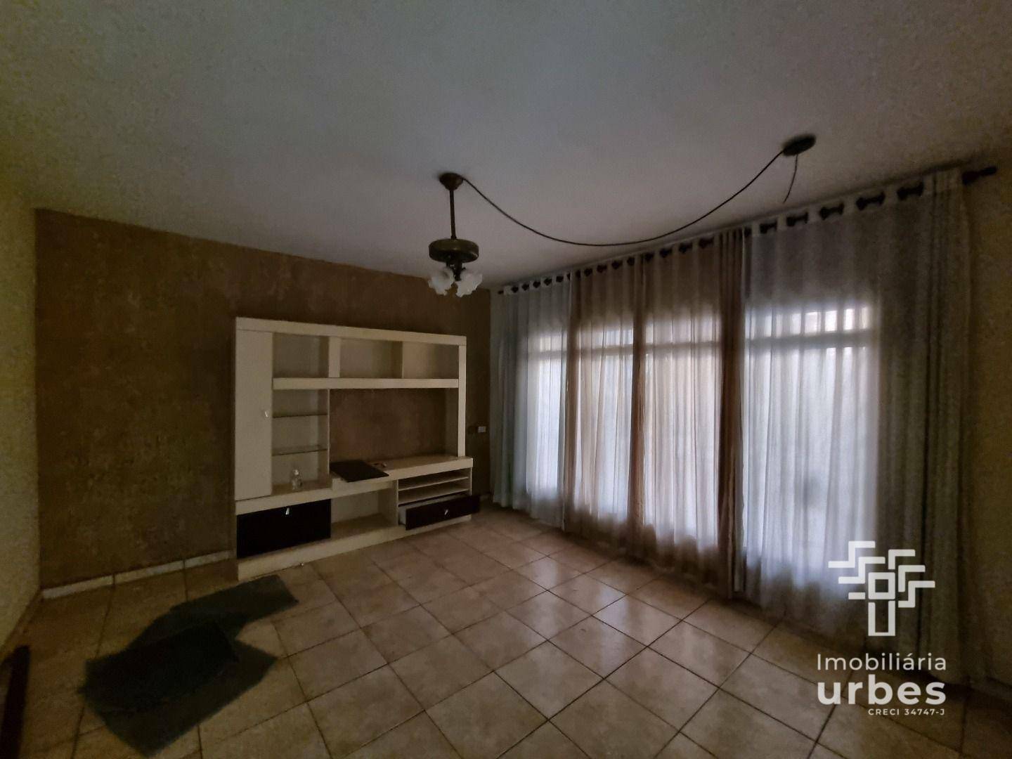 Casa à venda com 4 quartos, 174m² - Foto 4