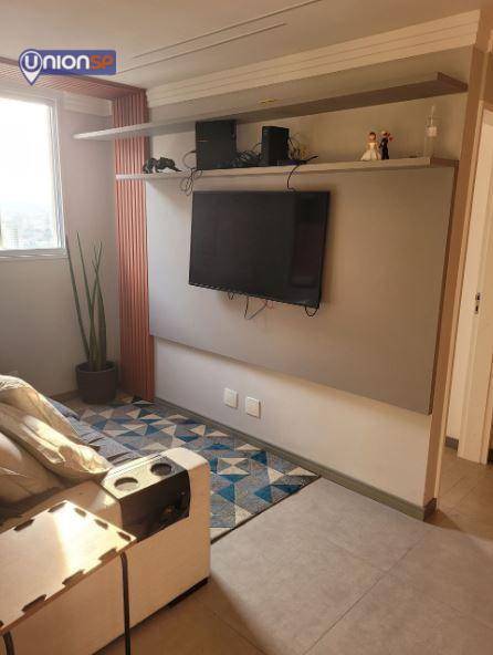 Apartamento à venda com 2 quartos, 64m² - Foto 2