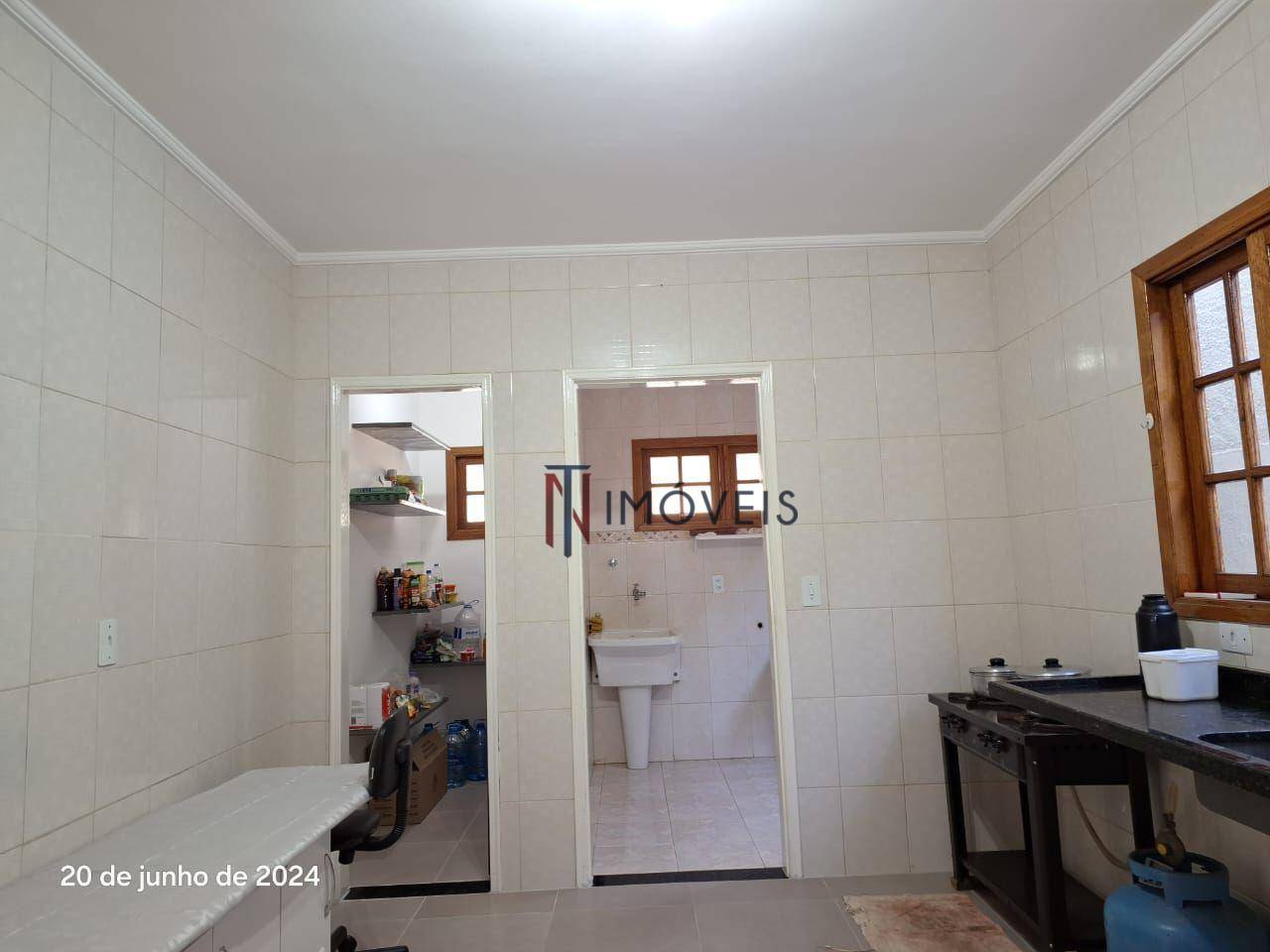 Casa para alugar com 3 quartos, 210m² - Foto 35