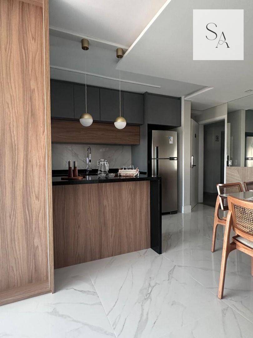 Apartamento à venda com 2 quartos, 80m² - Foto 4