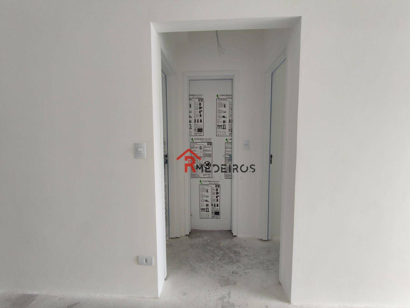 Apartamento à venda com 2 quartos, 70m² - Foto 9