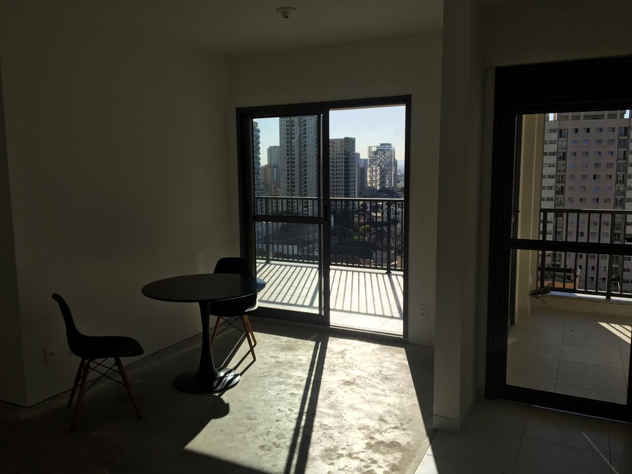 Apartamento à venda com 2 quartos, 70m² - Foto 1