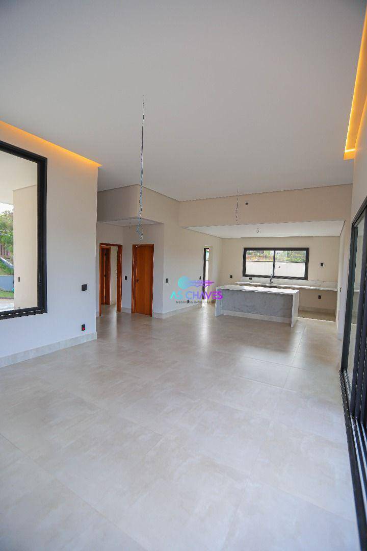 Casa de Condomínio à venda com 4 quartos, 380m² - Foto 11