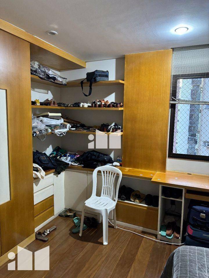 Apartamento à venda com 4 quartos, 330m² - Foto 10