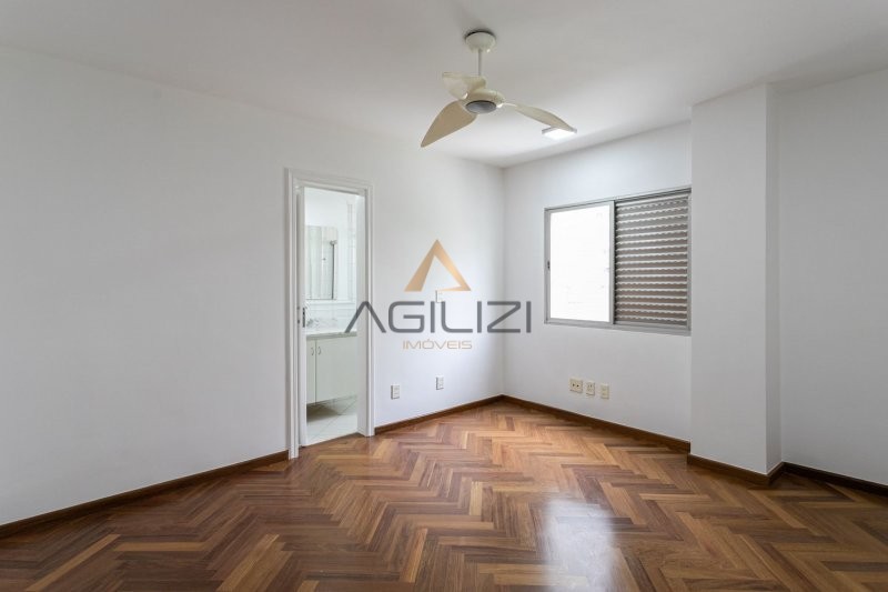 Apartamento à venda com 4 quartos, 222m² - Foto 24