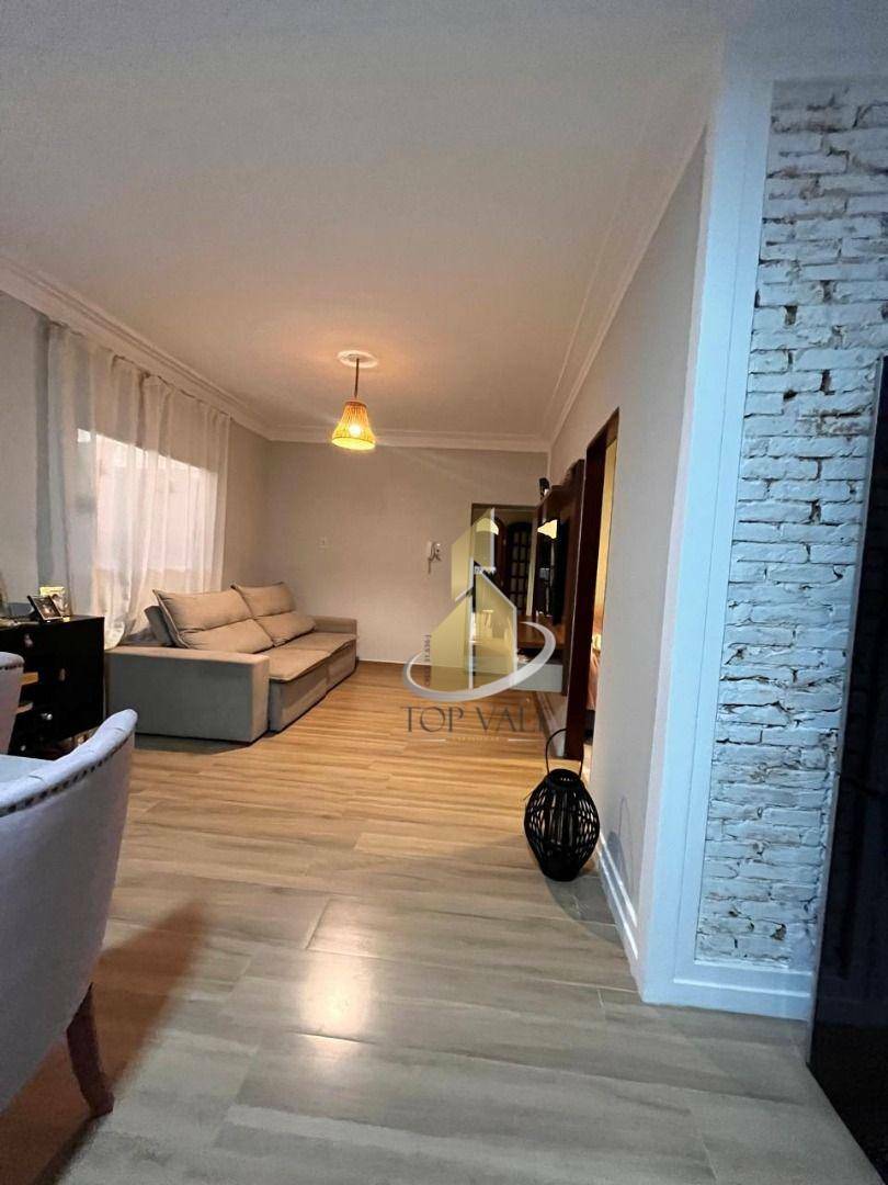 Casa à venda com 4 quartos, 250m² - Foto 30