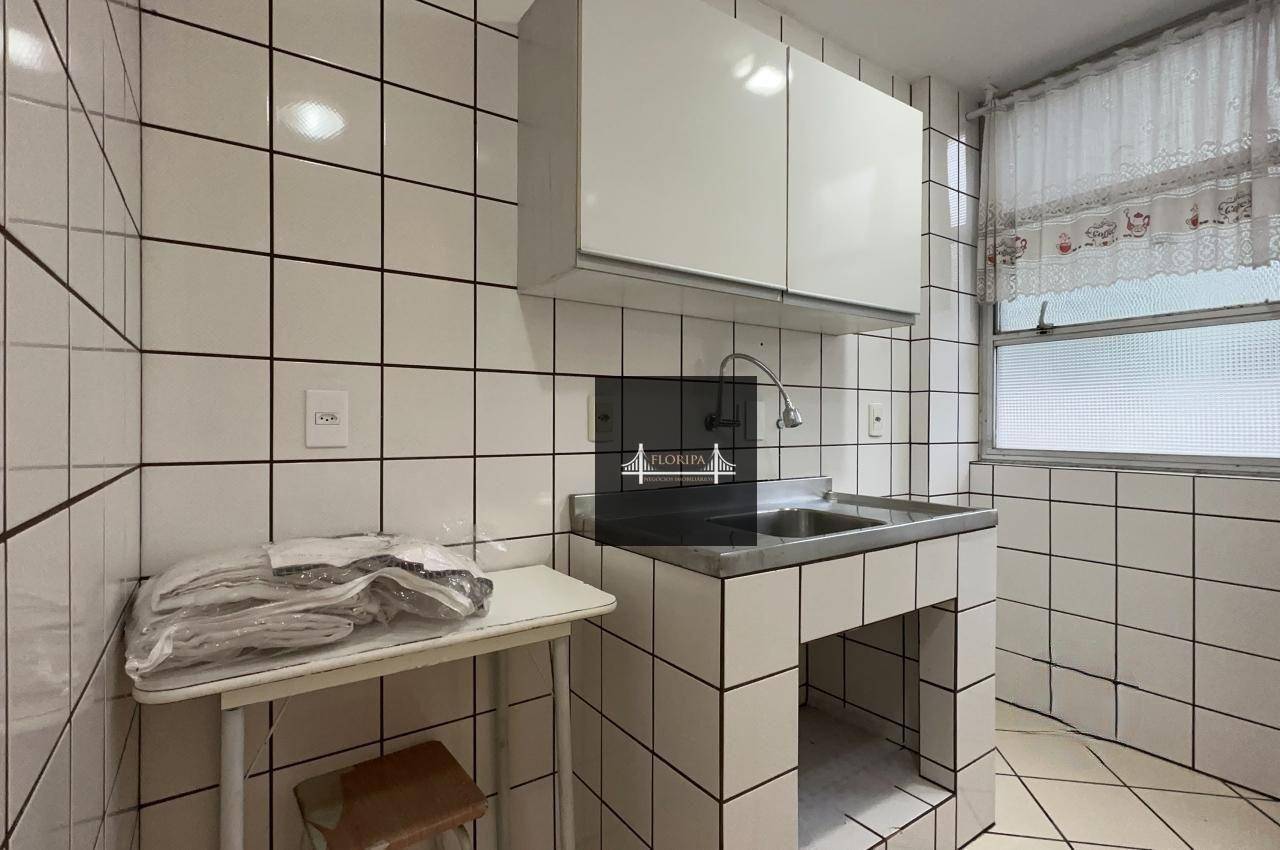 Apartamento à venda com 2 quartos, 66m² - Foto 8