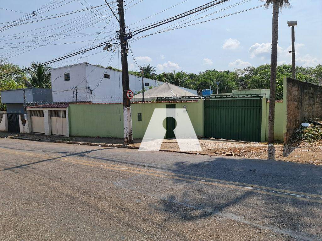 Casa, 3 quartos, 234 m² - Foto 1