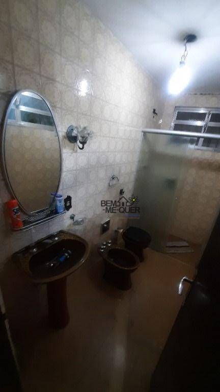 Casa à venda com 4 quartos, 200m² - Foto 23