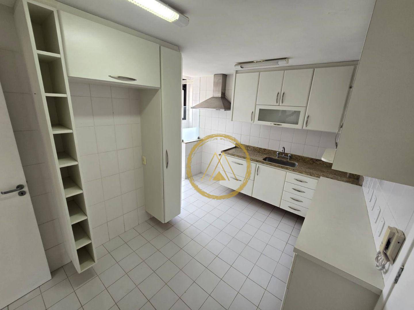 Apartamento à venda com 3 quartos, 105m² - Foto 13