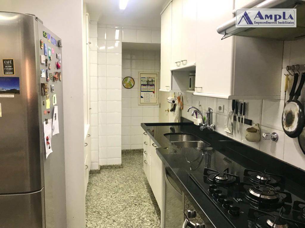 Apartamento à venda com 3 quartos, 158m² - Foto 15