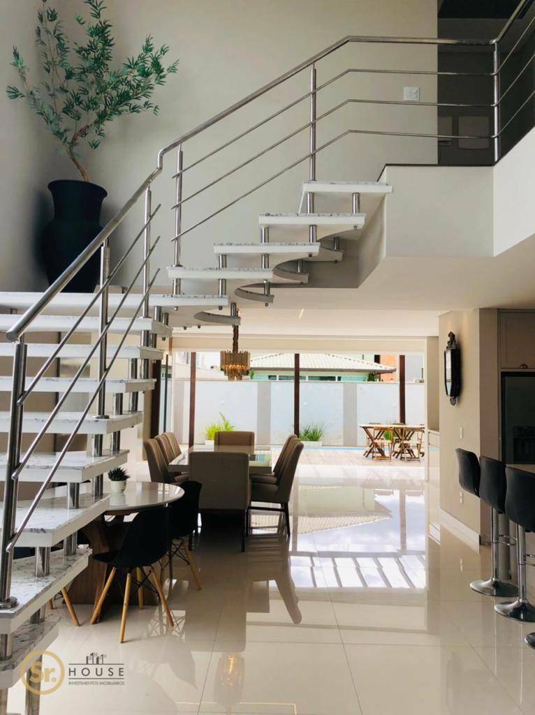 Casa à venda com 4 quartos, 286m² - Foto 3