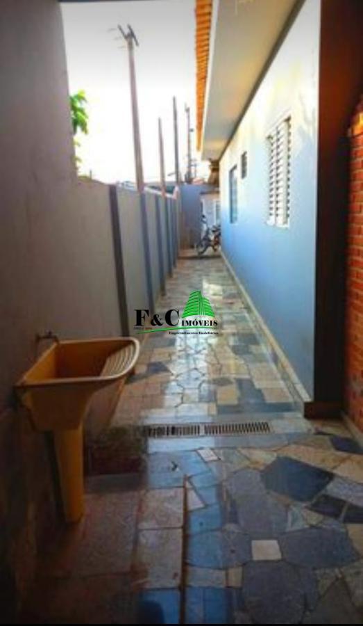 Casa à venda com 3 quartos, 250m² - Foto 6